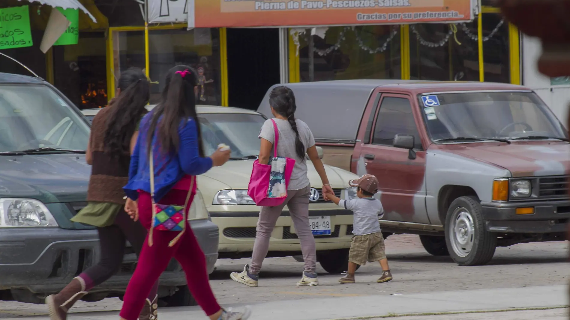 La delegada consideró que es necesario que se apliquen platicas informativas para las mujeres. Foto César Ortiz. El Sol de San Juan del Río.